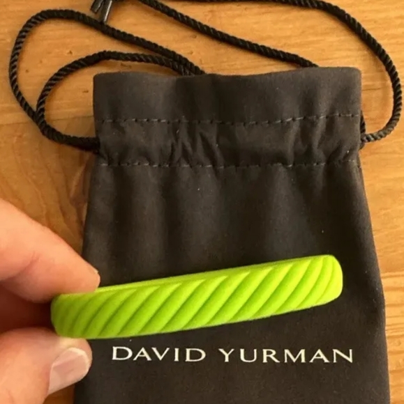David Yurman Pistaschio Green Rubber Bracelet 10mm Stamped D.Y. Limited Edition - Picture 6 of 10